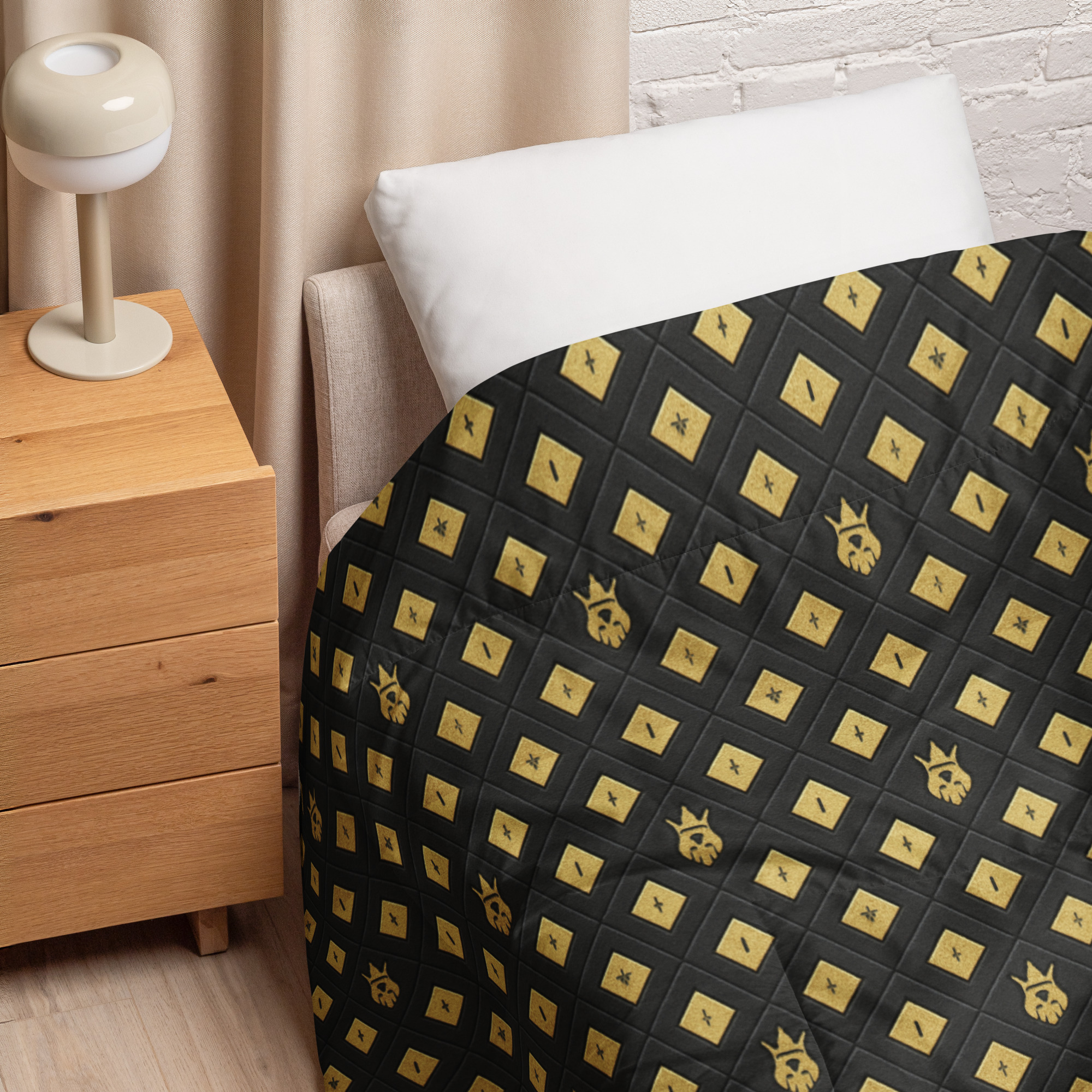 DaKahree: Crown Emblem Noir Pattern™ – Comforter